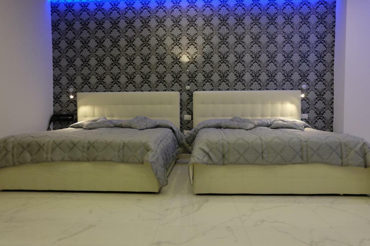 White Room Idromassaggio Su Richiesta Naples Exterior photo